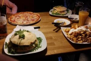 Adalar Ravintola Pizza-Kebab