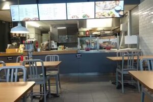 Kotipizza Espoo, Keskus (Kauppakeskus Entresse)