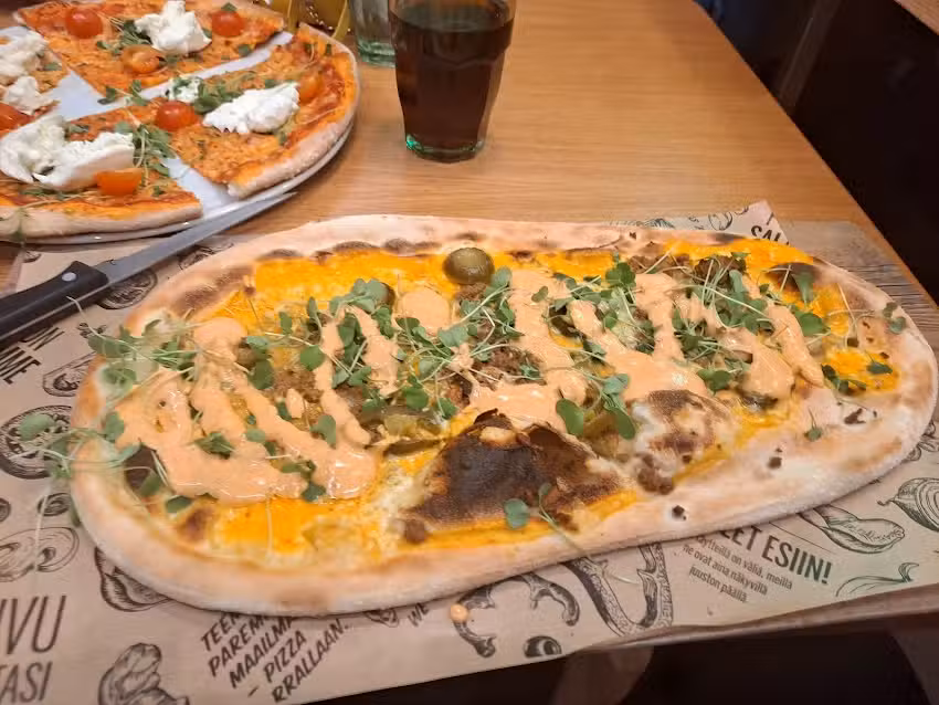 Kotipizza Raisio, Kauppakeskus Mylly