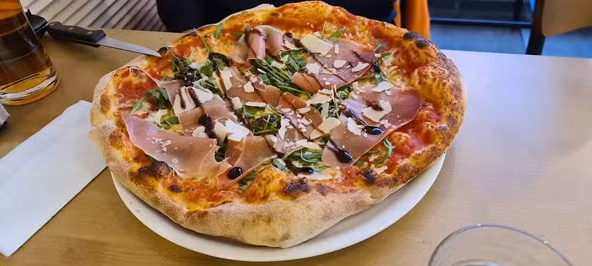 UUNI-pizzeria, Martti